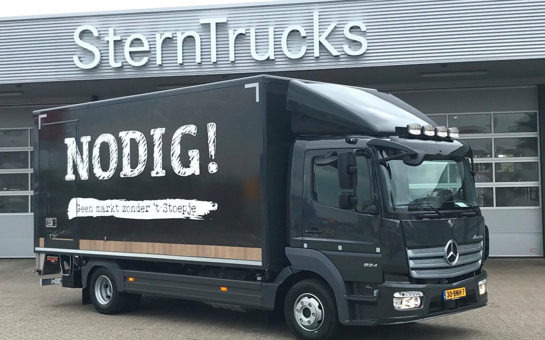 Degelijke gesloten carrosserie op een Mercedes-Benz Atego 924L Truck