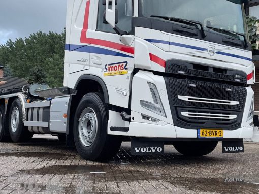 Volvo FM met 30 tons Multilift haakarm containersysteem