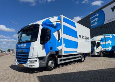 Nieuwe Daf XB met plywood carrosserie