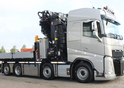 Volvo FH met Hiab X-HiPro 1058 E-8 en Jib + Lier