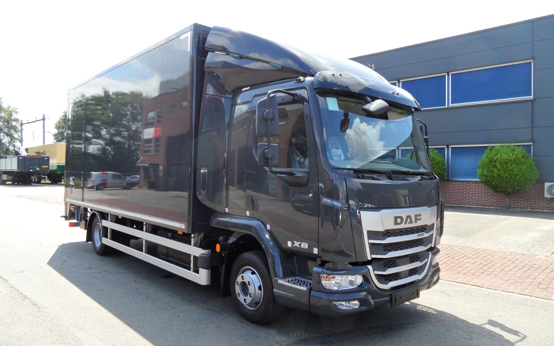 Gesloten carrosserie op Daf XB