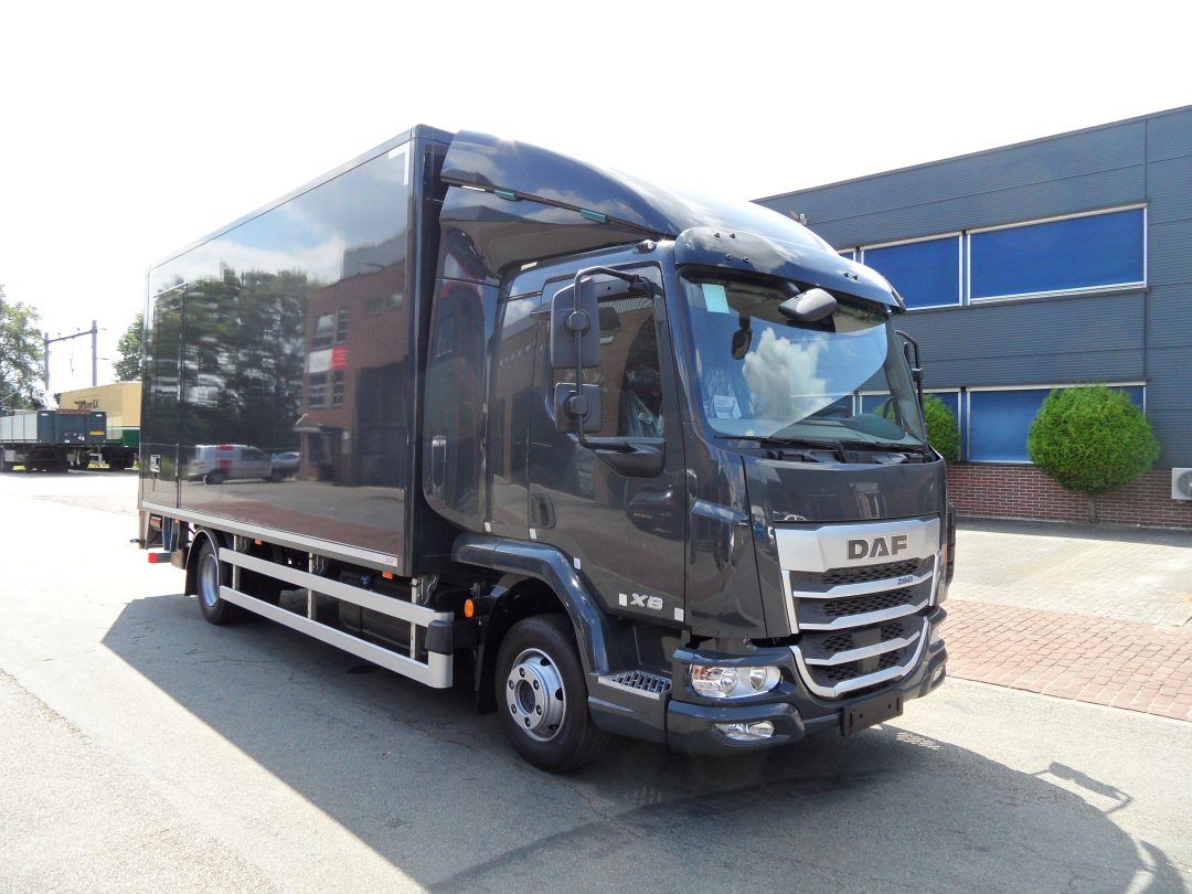 Gesloten carrosserie op Daf XB